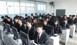 新乡学校最新事件爆料,真相揭秘，家长学生共同关注！”